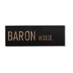 שלא כניסה כפרי-שחור עץ(אנגלית)