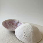 כיפה דיור ורודה