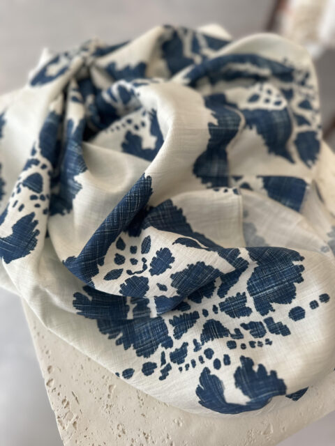 דגם פרח כחול בד-לונג