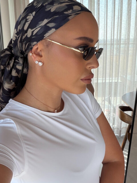 דגם פרח כחול ב'ז סטן-חצי כיסוי