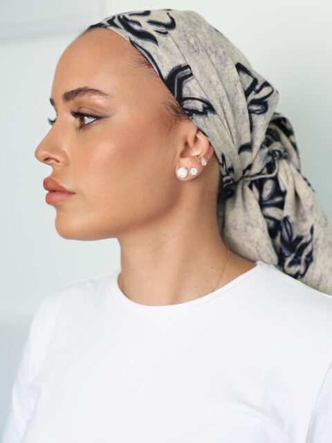 דגם פרח נייבי קרפ -כיסוי מלא