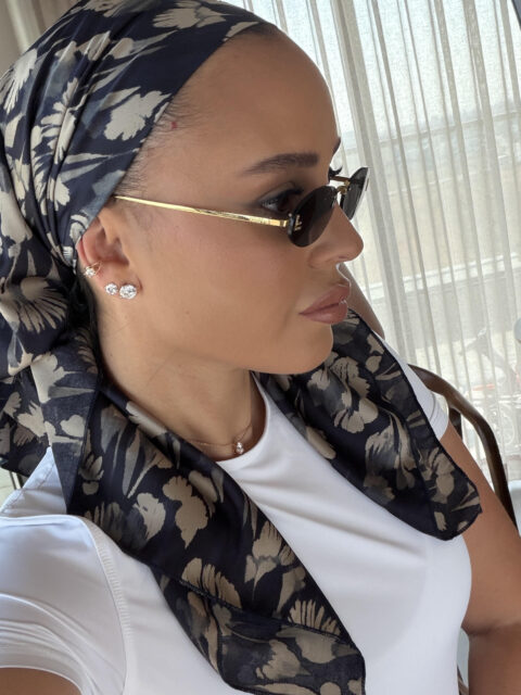 דגם פרח כחול ב'ז סטן-כיסוי מלא