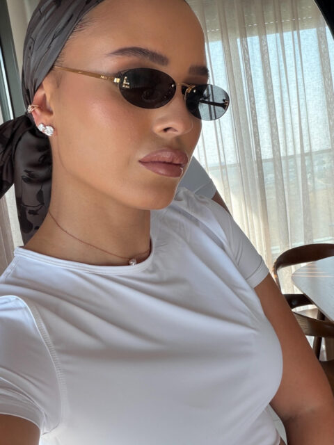 דגם פרח אפרפר סטן-חצי כיסוי