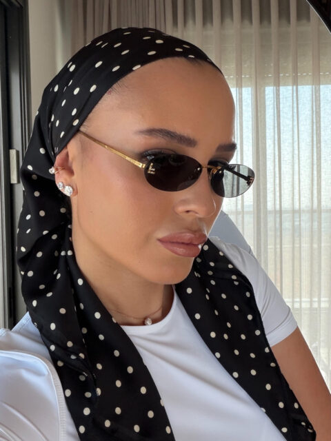 דגם שחור נקודות סטן-כיסוי מלא