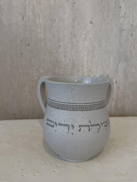 נטלה מהודרת-אפור בטון