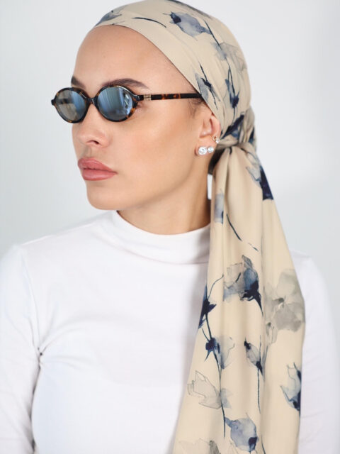 דגם שמנת פרח כחול סטן-לונג