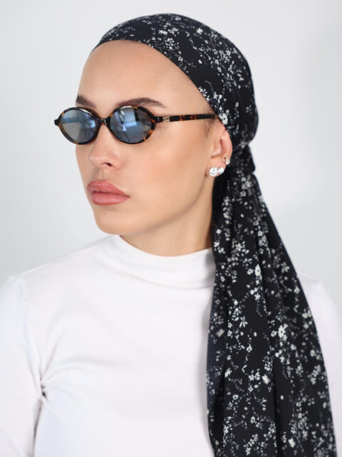 דגם פרחים עדינים שחור סטן-לונג