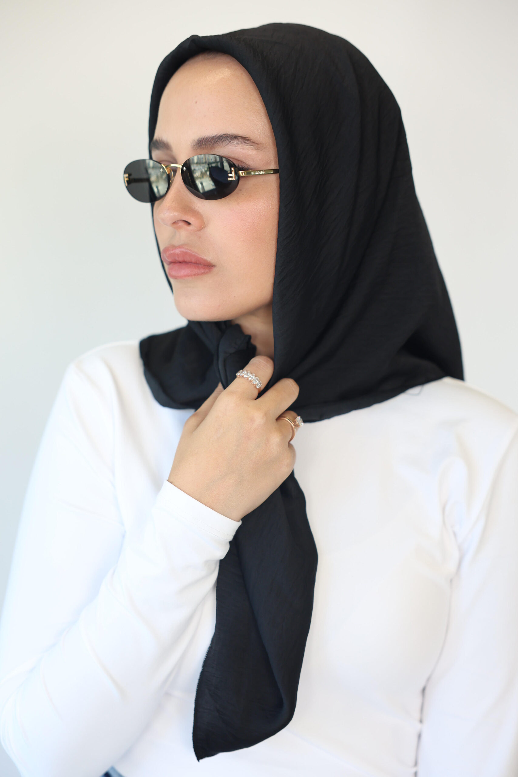 unnamed-2025-07-02T014728.494-scaled דגם שחור משי סטן- כיסוי מלא – תמונה 1