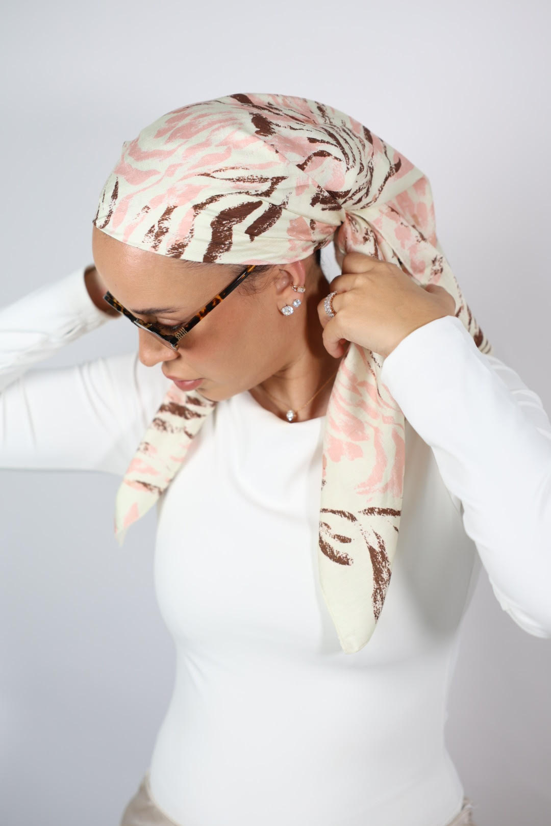 unnamed - 2026-03-24T195745.232 דגם עלים סומק בד- כיסוי מלא – תמונה 1